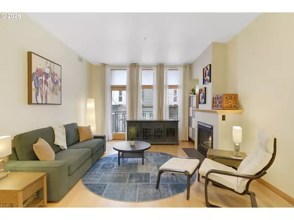 Portland, OR 97209,820 NW 12th Ave #218