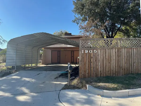 1905-A Hard Rock Road, Irving, TX 75061