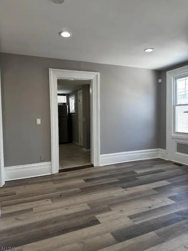 15 W Emerson Ave #1, Rahway City, NJ 07065