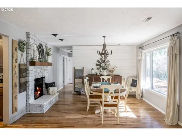 16784 LIVESAY RD, Oregon City, OR 97045