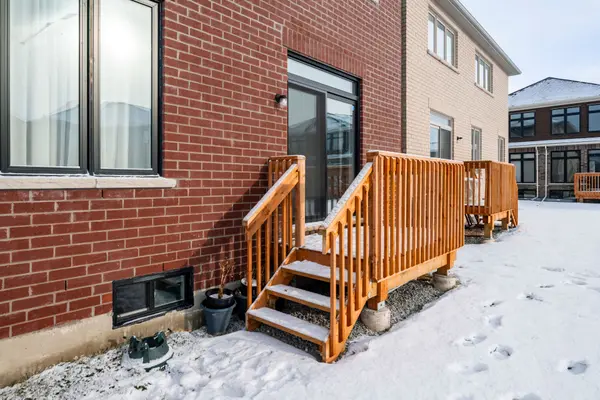 48 Sparrow WAY, Adjala-tosorontio, ON L0G 1W0