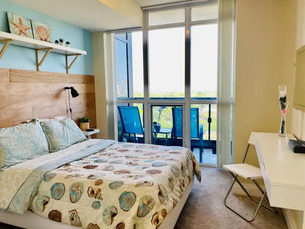 9 Valhalla Inn RD #1611, Toronto W08, ON M9B 0B2