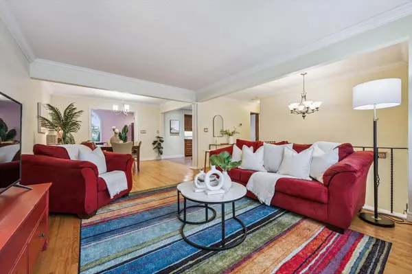 21 Oriole CRES, Guelph, ON N1G 1J5