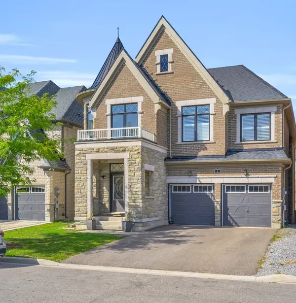 6 Leaden Hall DR, East Gwillimbury, ON L0G 1R0