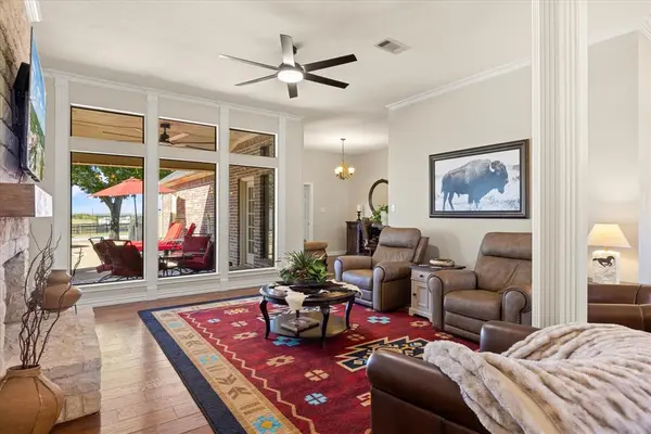 5444 Meadow Ridge Drive, Weatherford, TX 76087