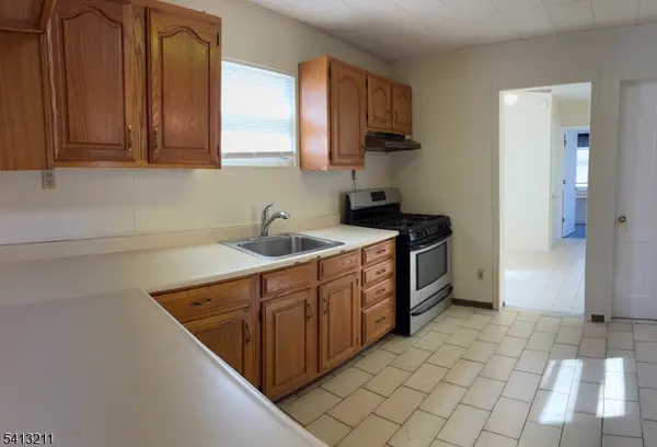 4 Wall St #2, Cranford Twp., NJ 07016