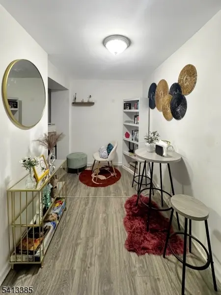 82 Palm St, Newark City, NJ 07106