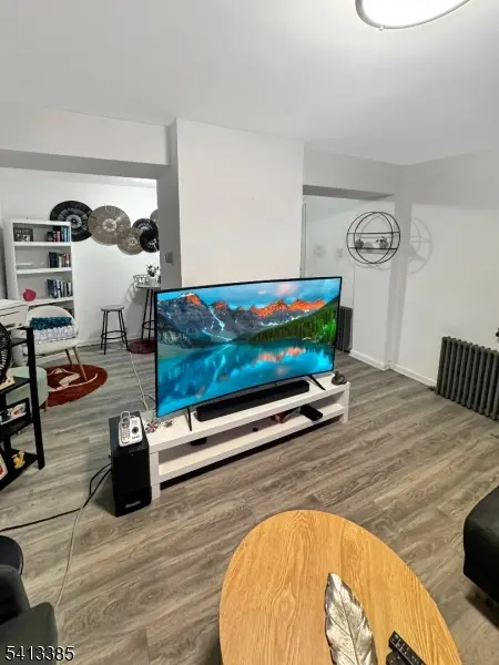 82 Palm St, Newark City, NJ 07106