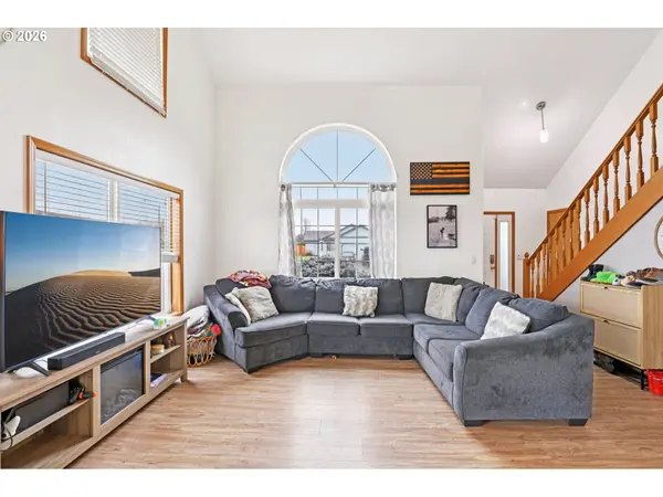 310 PACIFIC ST, Columbia City, OR 97018