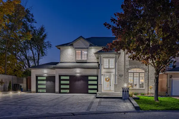 15 WELLSMERE CT, Country Place - Pineglen - Crestview And Area, ON K2E 8C2