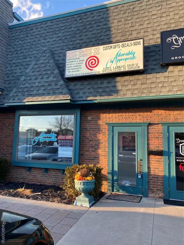 11225 S SAGINAW ST #H, Grand Blanc, MI 48439