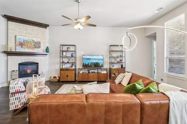 Little Elm, TX 76227,847 Longbranch Way