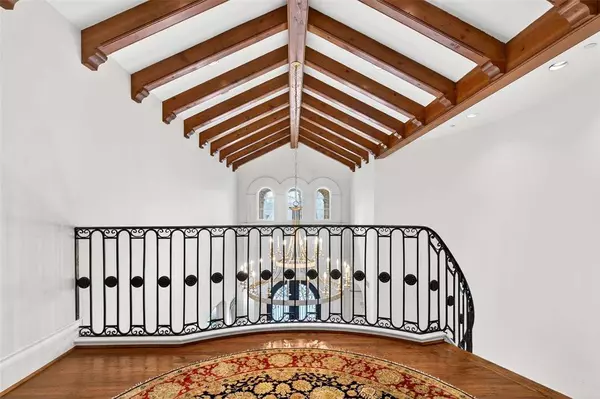 Dallas, TX 75220,5543 Edlen Drive