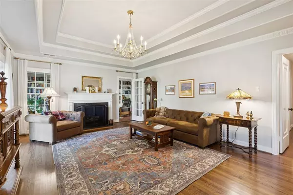 Highland Park, TX 75209,4623 S Versailles Avenue