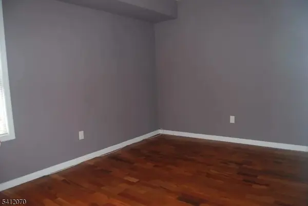 29 Alexander St #3, Newark City, NJ 07106