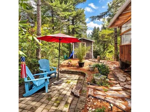 49 EASY ST, Florence, OR 97439