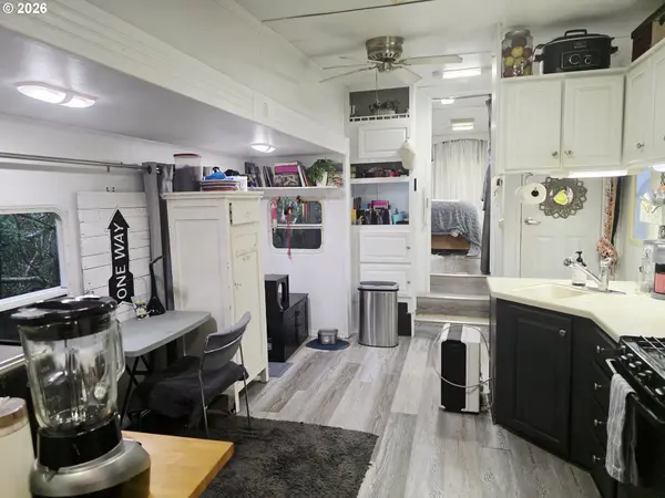 49 EASY ST, Florence, OR 97439