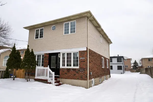 3325 Ellesmere RD, Toronto E10, ON M1C 1H1