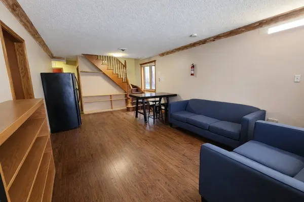 3325 Ellesmere RD, Toronto E10, ON M1C 1H1