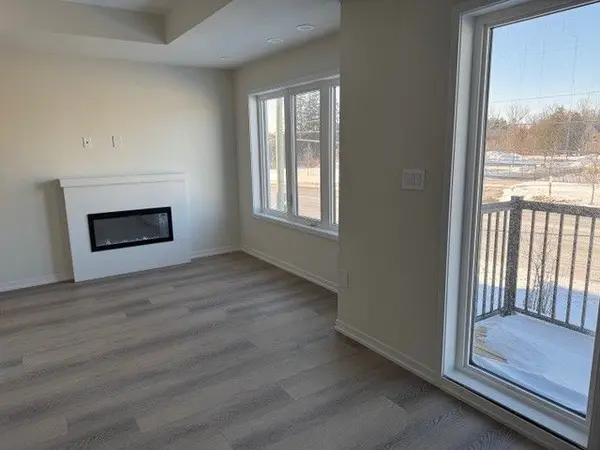 76 Matawin LN, Richmond Hill, ON L4B 3X9