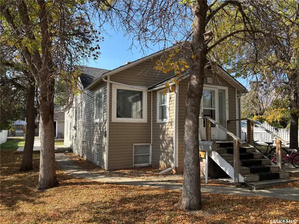 476 4th AVENUE NW, Swift Current, SK S9H 0V3