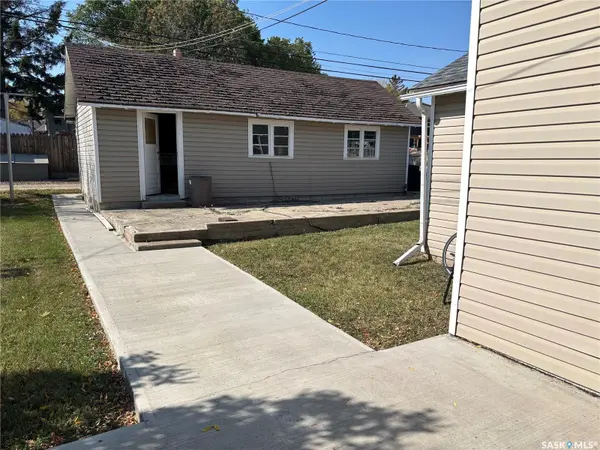 476 4th AVENUE NW, Swift Current, SK S9H 0V3