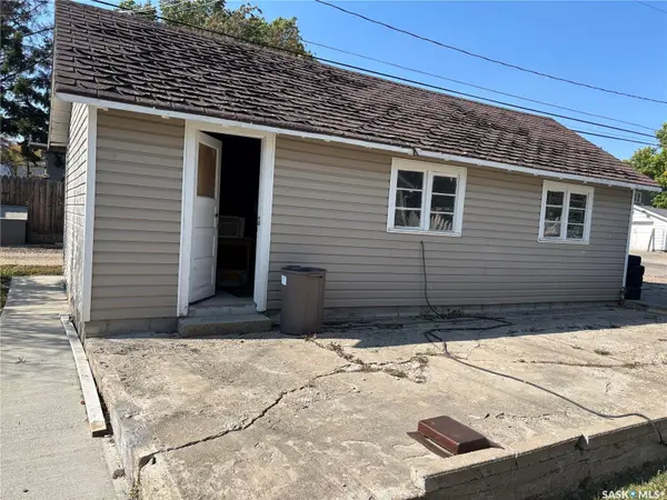 476 4th AVENUE NW, Swift Current, SK S9H 0V3