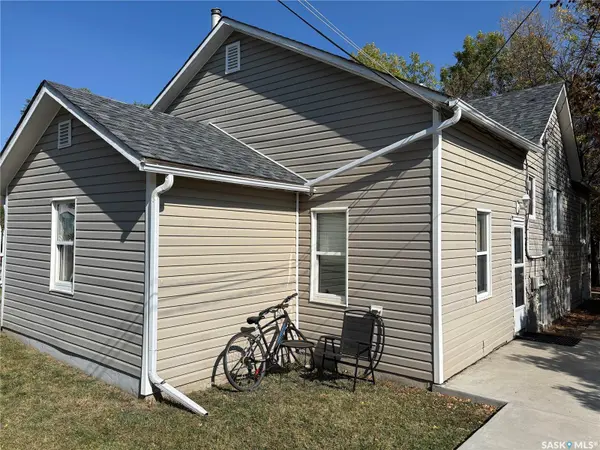 476 4th AVENUE NW, Swift Current, SK S9H 0V3