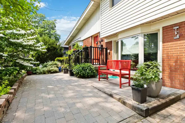 1031 Marley CRES, Burlington, ON L7T 3S3