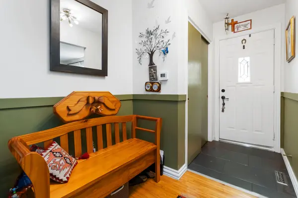 1031 Marley CRES, Burlington, ON L7T 3S3