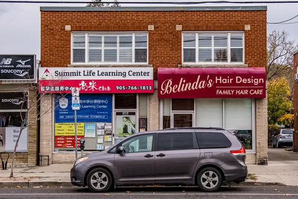 850-858 King ST W, Hamilton, ON L8S 1K3