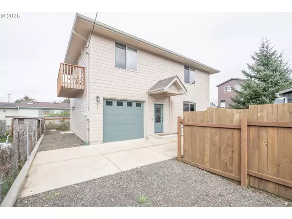 41 Fern ST, Gleneden Beach, OR 97388