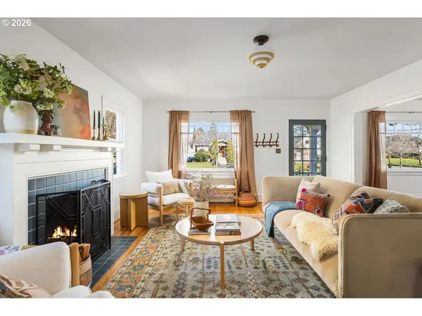 3126 NE SKIDMORE ST, Portland, OR 97211