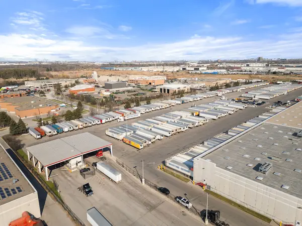 8495 Goreway DR, Brampton, ON L6T 5R8