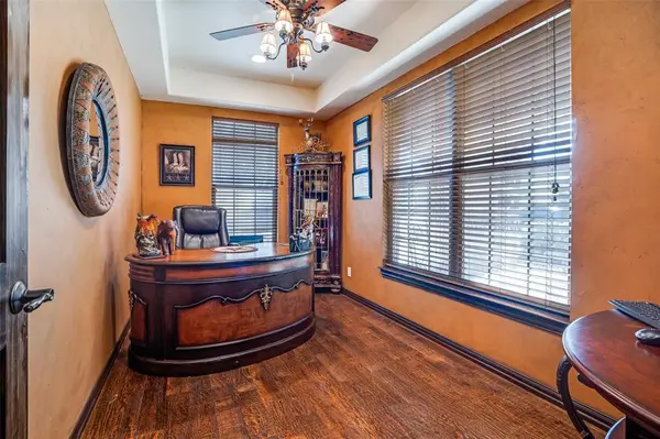 308 Sheri Lane, Roanoke, TX 76262