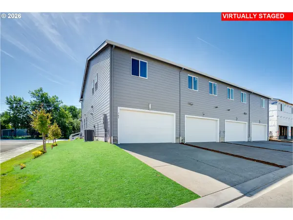 841 Sifuentez CT, Woodburn, OR 97071