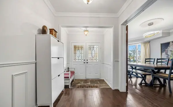 903 Alanbury CRES, Pickering, ON L1X 2S3