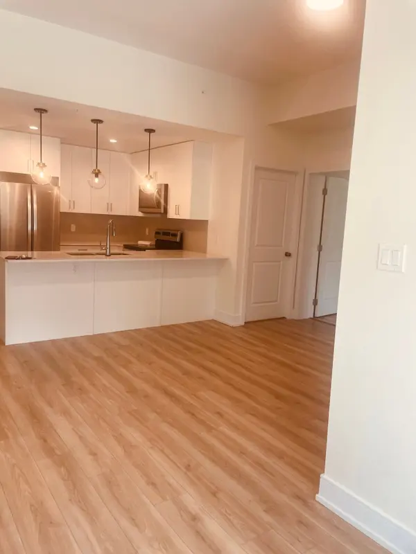 121 Mary ST #Unit 205, Clearview, ON L0M 1G0