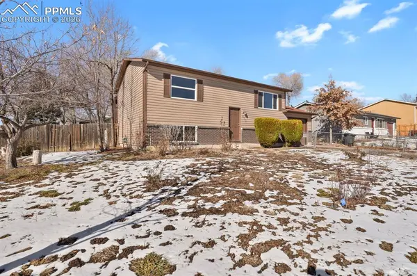 3510 Darkwood PL, Colorado Springs, CO 80910
