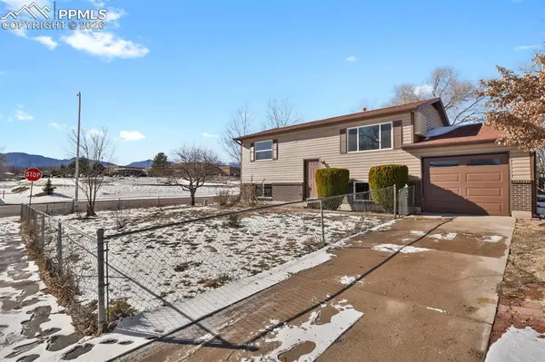 3510 Darkwood PL, Colorado Springs, CO 80910