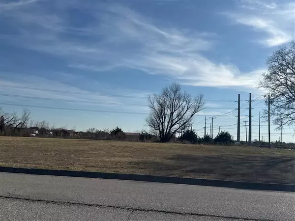 7007 Wichita Street, Forest Hill, TX 76140