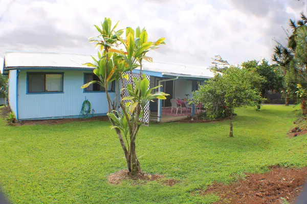 676-B WAINAKU ST, Hilo, HI 96720