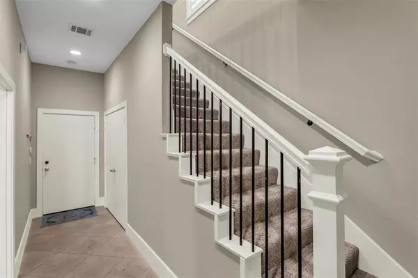 Dallas, TX 75219,2606 Shelby Avenue #307