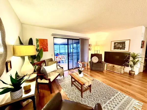 676-B WAINAKU ST, Hilo, HI 96720