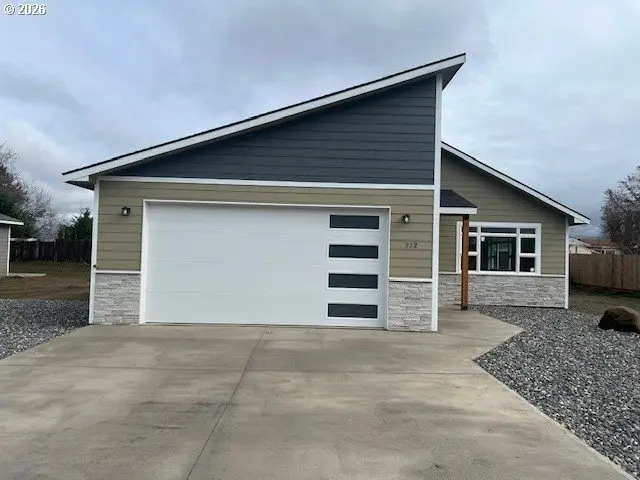 332 Lolly Lane, Dallesport, WA 98617