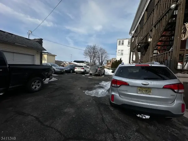 174 E 16Th St, Paterson City, NJ 07524