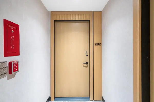 89 Church ST #1907, Toronto C08, ON M5C 2G3