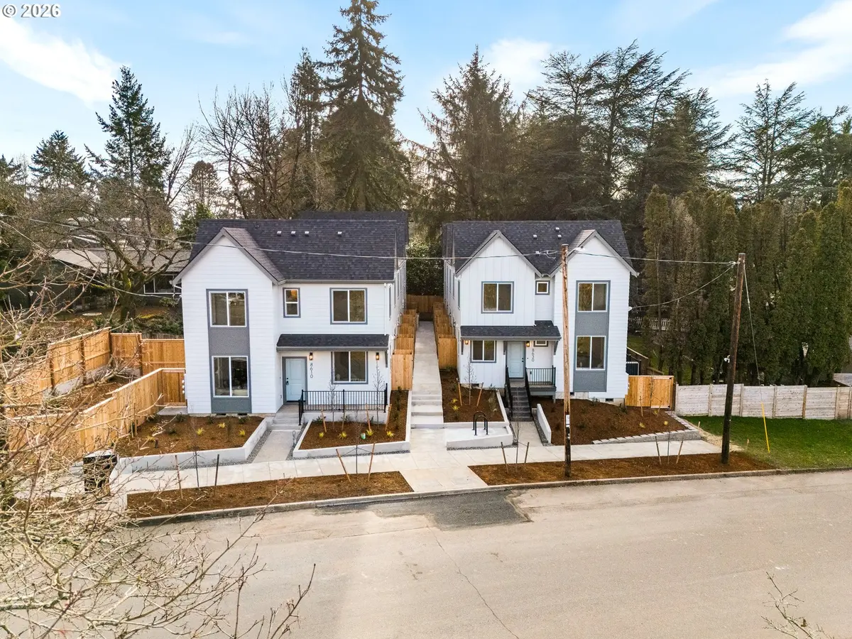 8624 SW 21st AVE #4, Portland, OR 97219