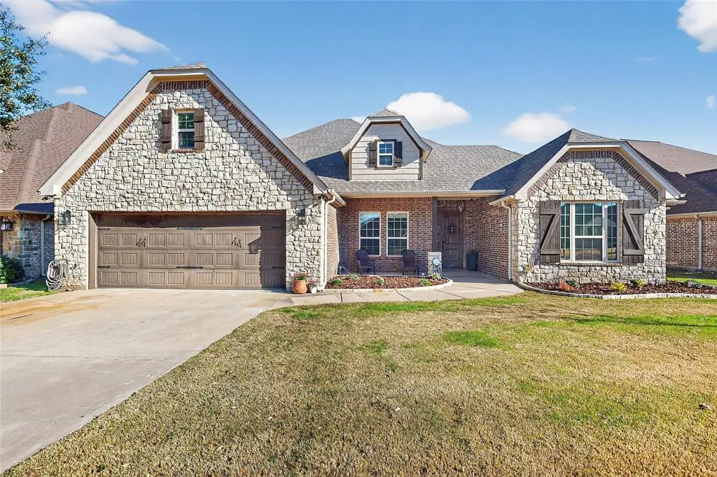 3443 Abes Landing Drive, Granbury, TX 76049