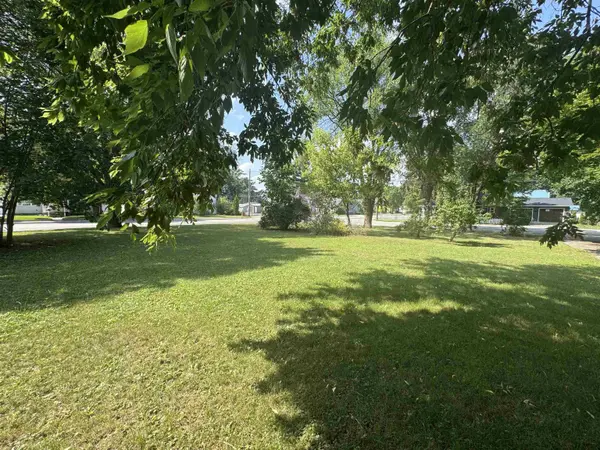 222 N Main ST, Lake City, MI 49651